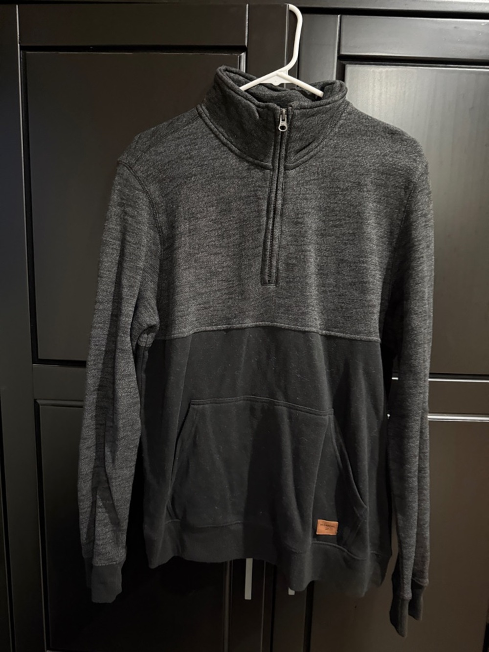 Men's Two-Tone Half-Zip Pullover Sweater - Charcoal/Black